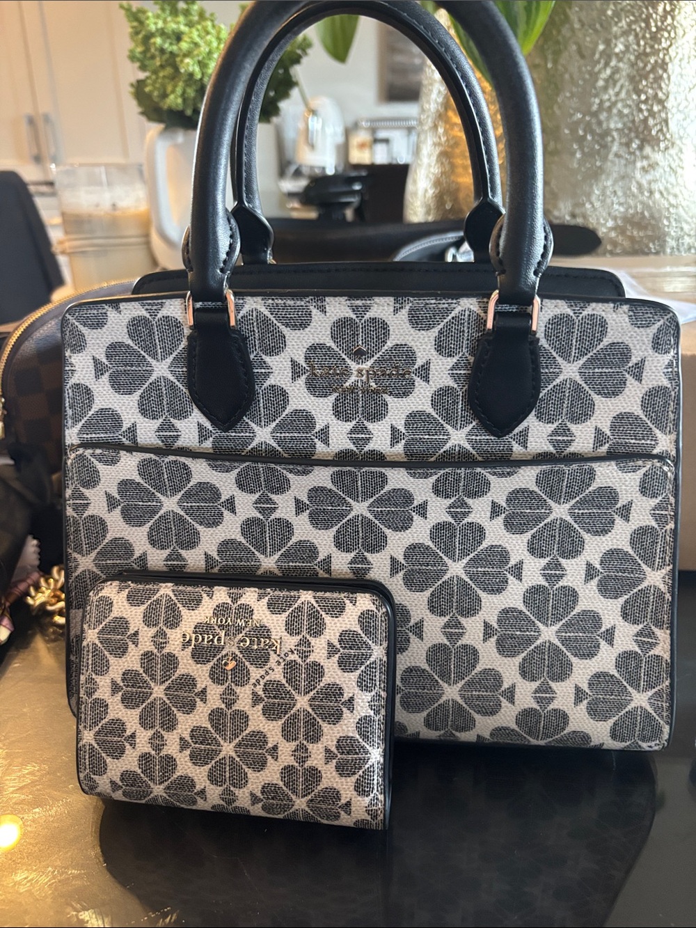 Kate Spade Black & White Floral Print Structured Small handbag w/Matching Wallet